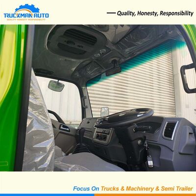 Reliable Quality SINOTRUK HOWO 4X2 RHD 5000 Liters Oil Tanker Truck For Zambia