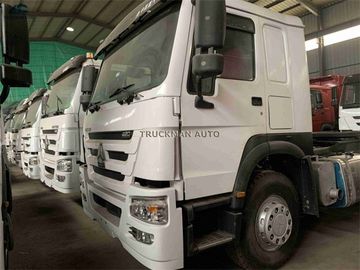 Vrai Howo 420hp 6x4 a employé le réservoir de carburant des camions 400L de tracteur avec le moteur de l'euro 3 au Soudan