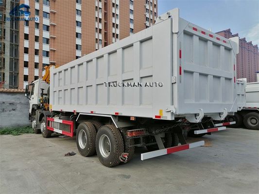 50 tonnes de 23.5m3 Sinotruk de camion à benne basculante avec la grue