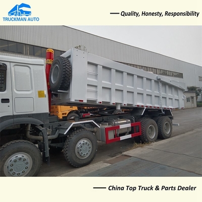 50 tonnes de 8x4 SINOTRUCK 371HP de camion à benne basculante résistant pour le travail de extraction